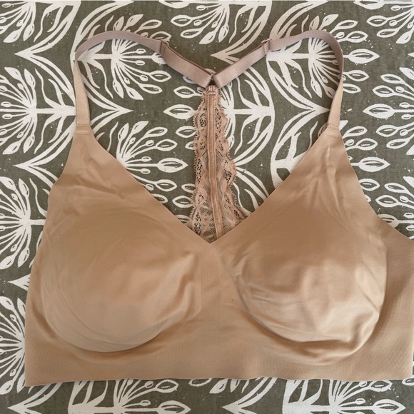 True & Co. Other - True & Co. Nude Lace-Back Wireless Bralette